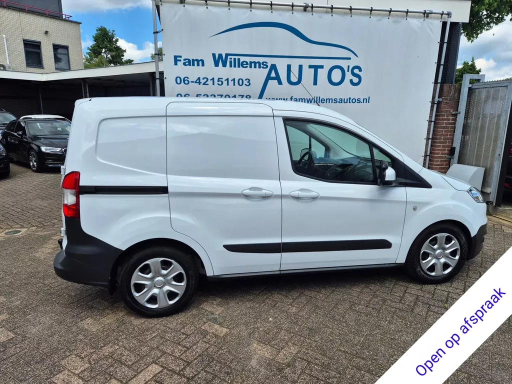 Ford Transit Courier 1.5 TDCI Airco Navi schuifdeur